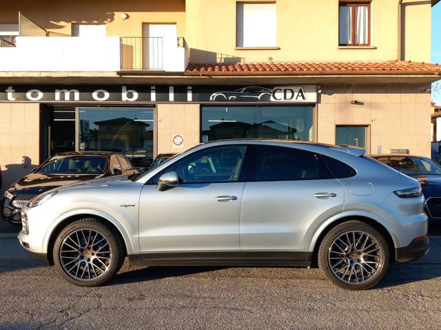 PORSCHE Cayenne Coupé 3.0 V6 E-Hybrid Platinum Edition