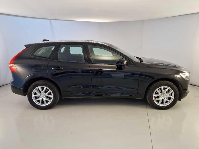 VOLVO XC60 B4 D AWD automatico Momentum