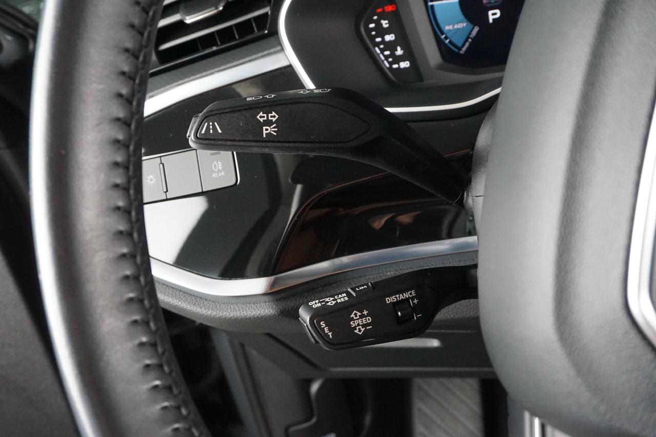 Audi Q3 35 TDI S tronic Business