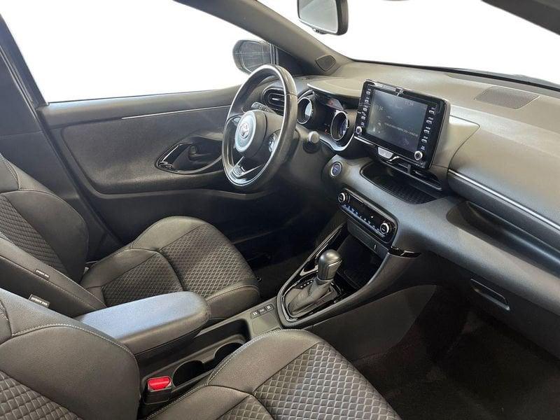 Toyota Yaris Yaris 1.5h Lounge