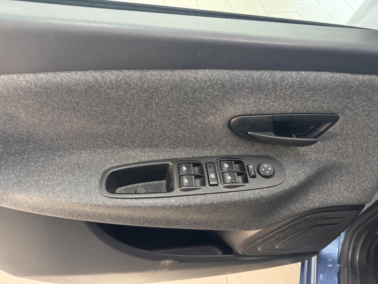 Lancia Ypsilon 1.0 FireFly 5 porte S&S Hybrid Silver Plus
