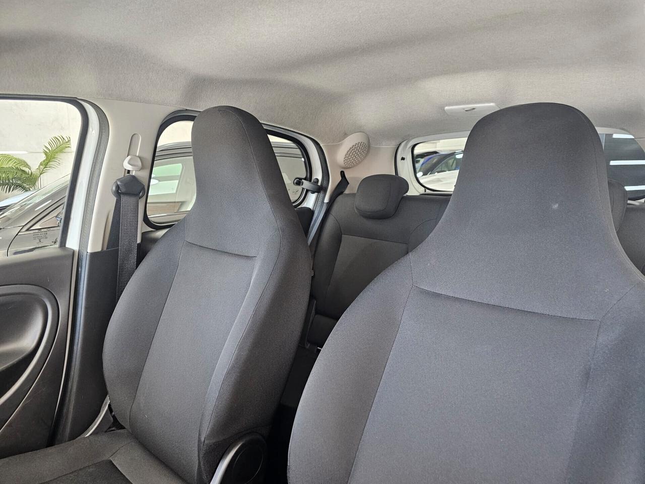 NUOVA SMART FORFOUR PASSION EDITION 1.0 TURBO BENZ 71CV BLACK LINE