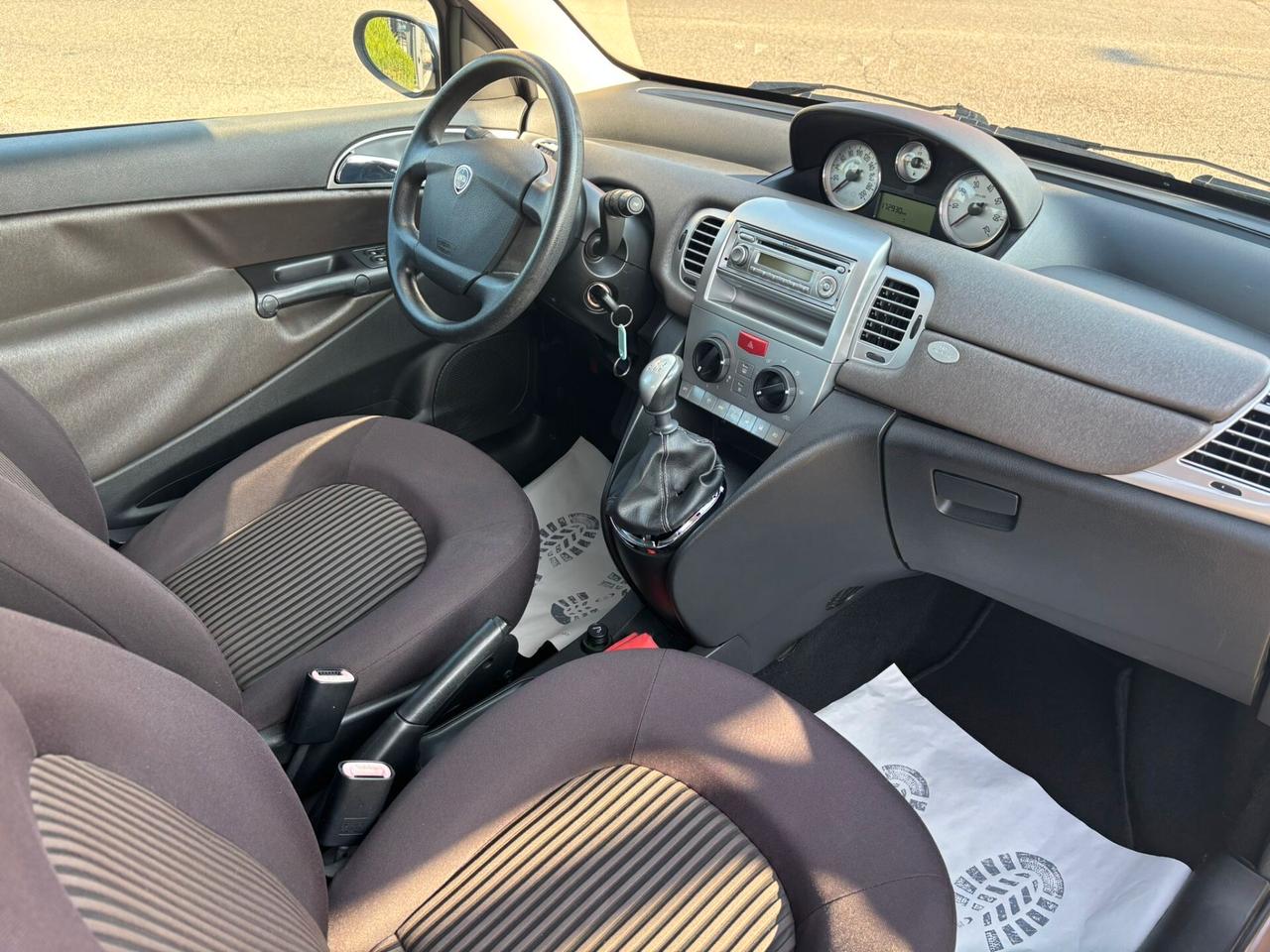 Lancia Ypsilon 1.4 Platino Ecochic GPL