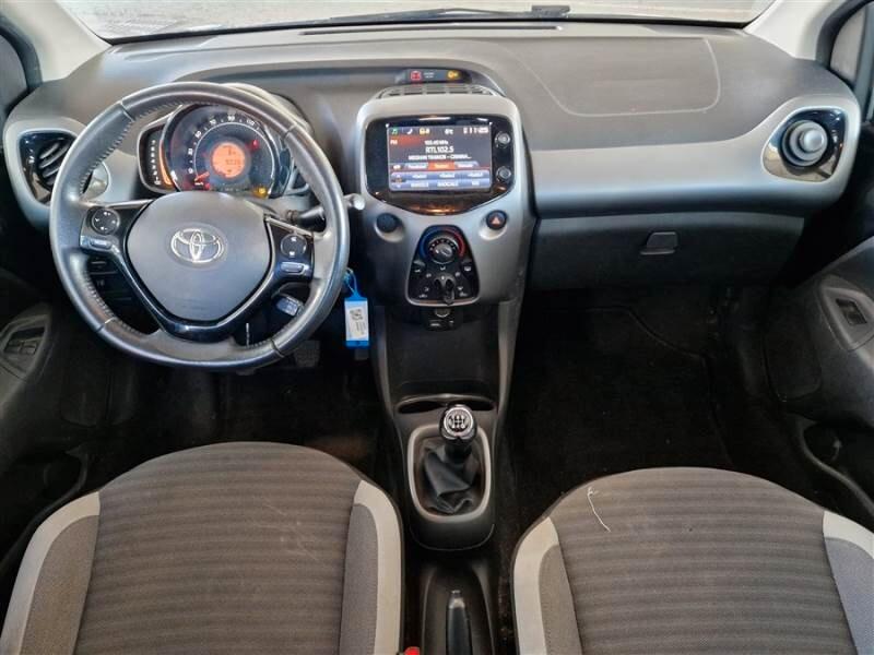 Toyota Aygo Connect 1.0 VVT-i 72CV 5 porte x-business MMT