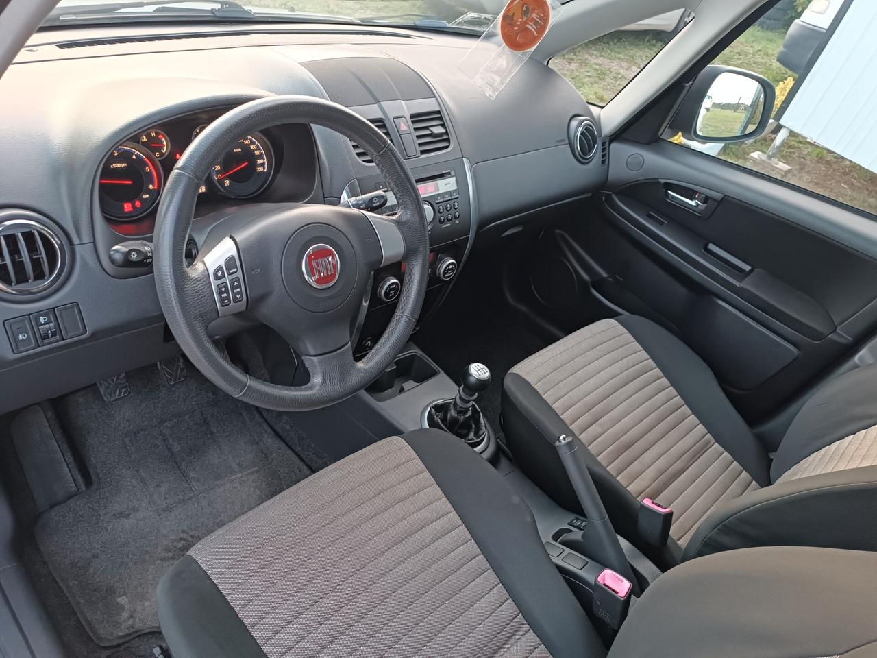 Fiat Sedici 2.0 MJT 16V DPF 4x4 Experience