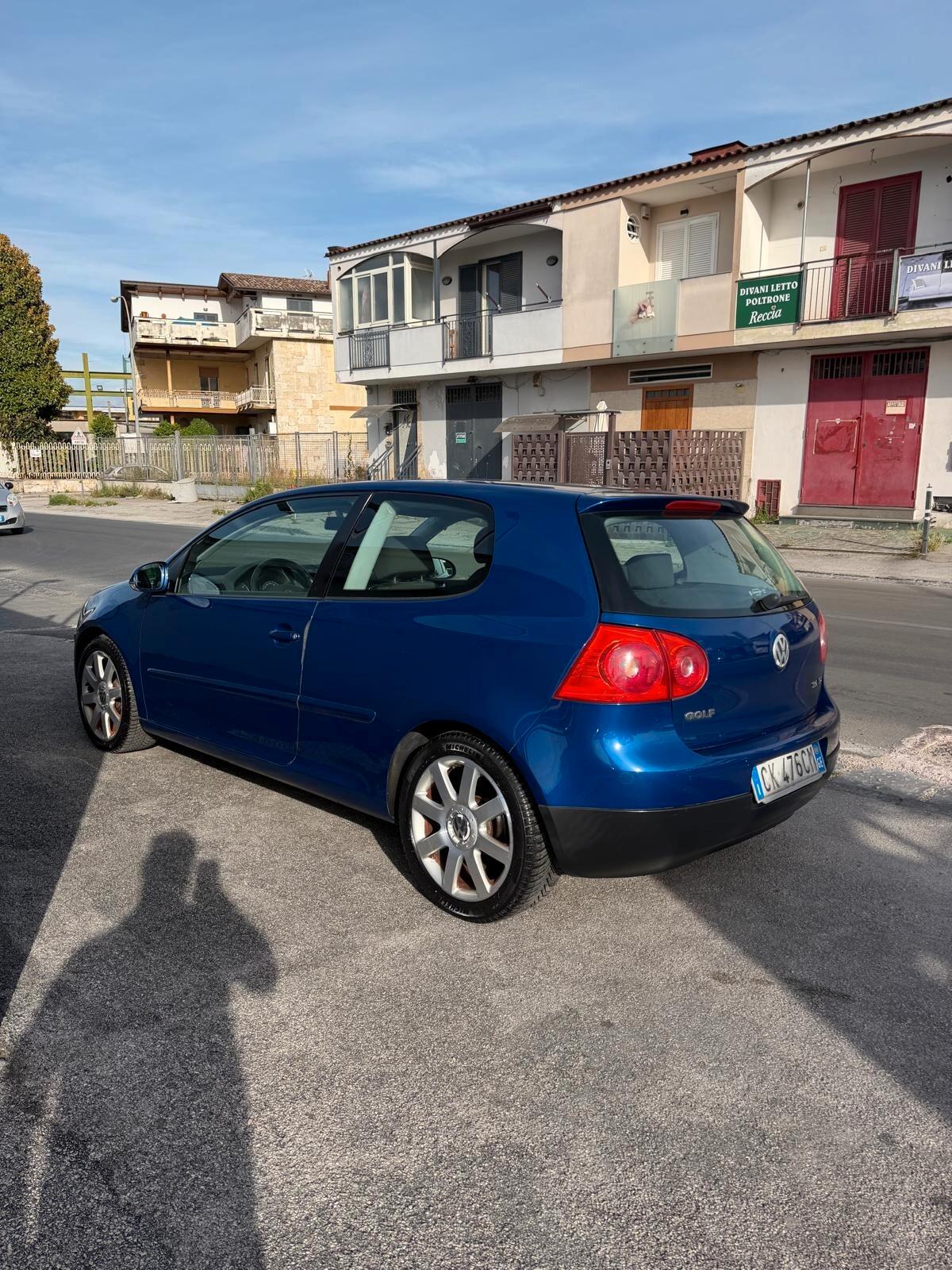 Volkswagen Golf 2.0 16V TDI 3p. Comfortline