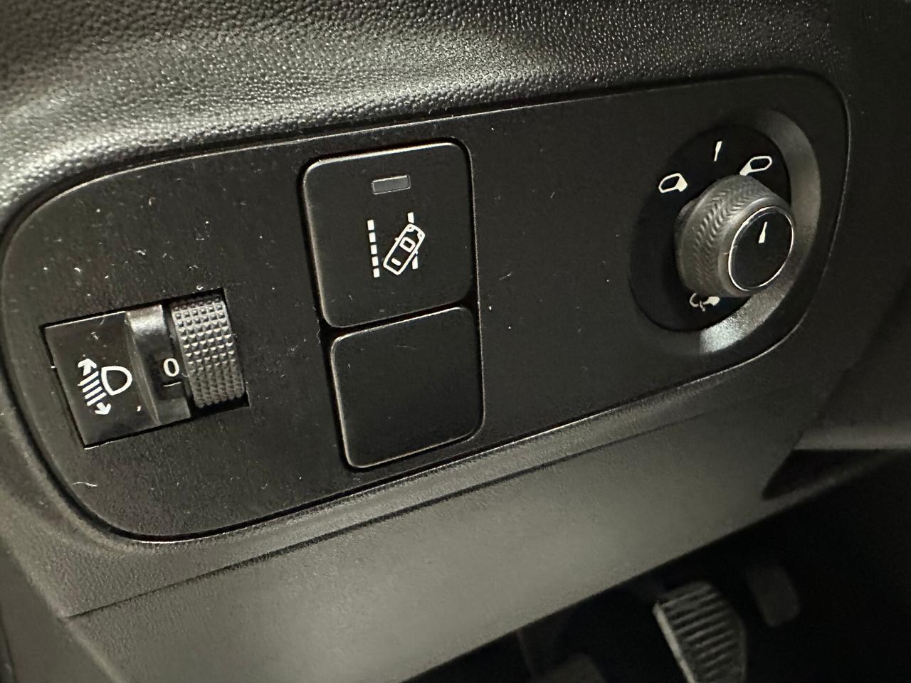 Citroen C3 BlueHDi 100 S&S Shine PACK - 2018