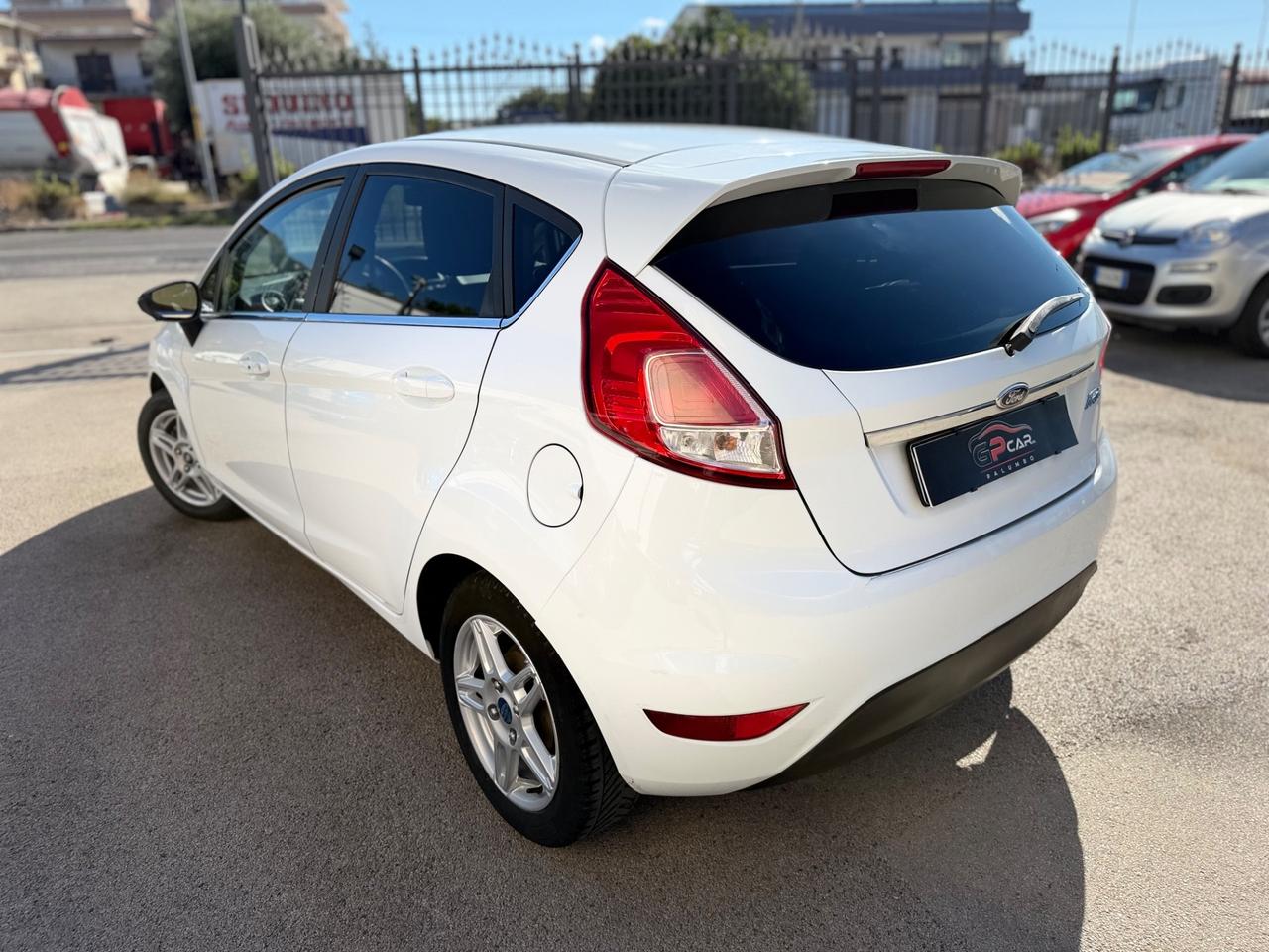Ford Fiesta 1.5 TDCi 75CV 5 porte Titanium