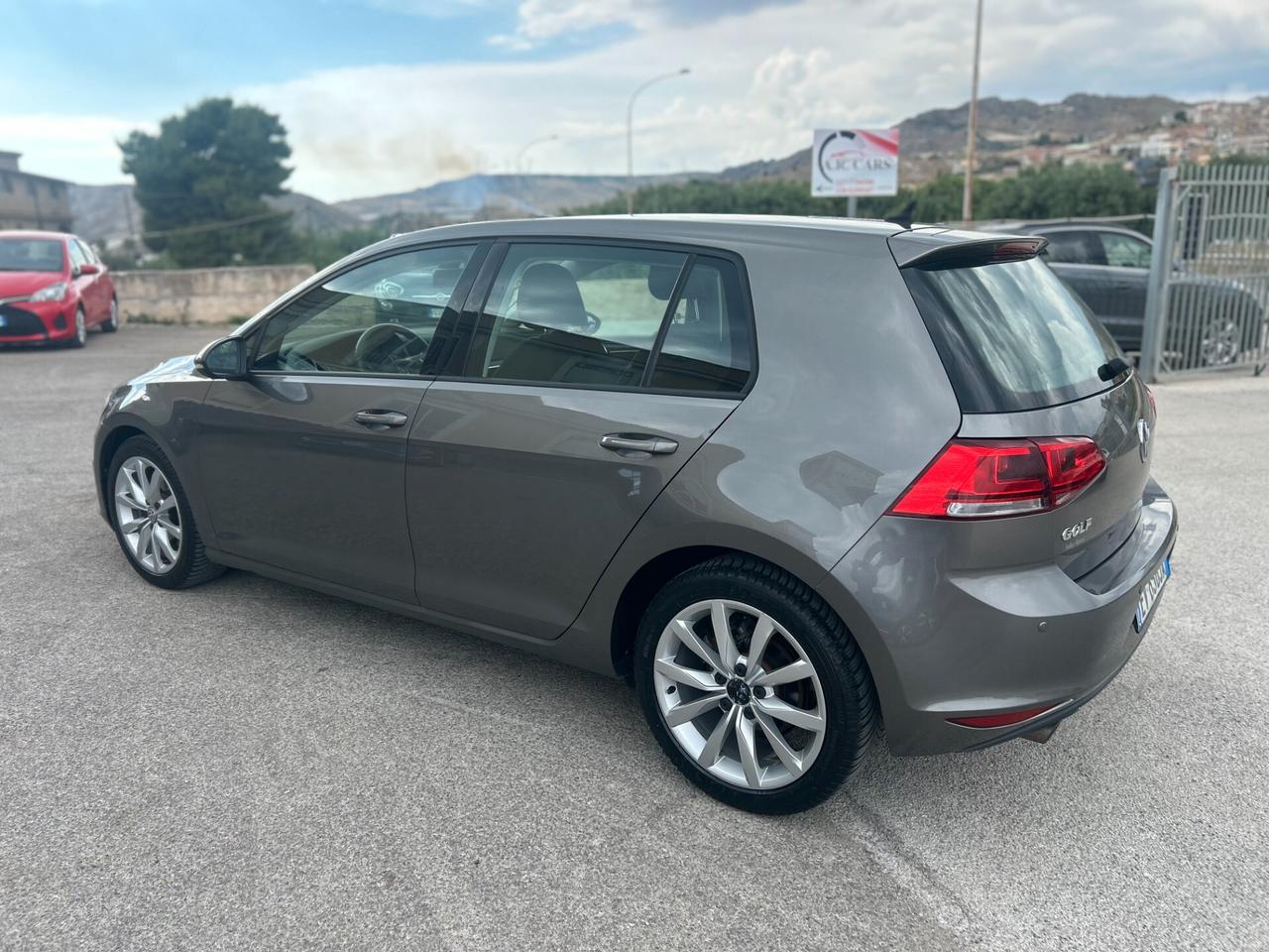Volkswagen Golf 1.6 TDI 5p. Highline BlueMotion Technology