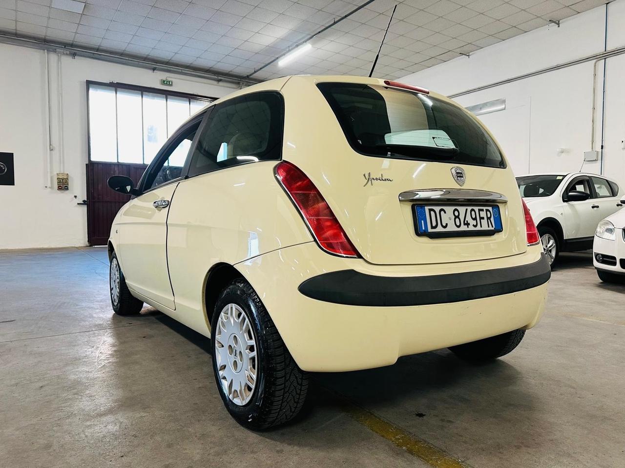 Lancia Ypsilon 1.2 Argento
