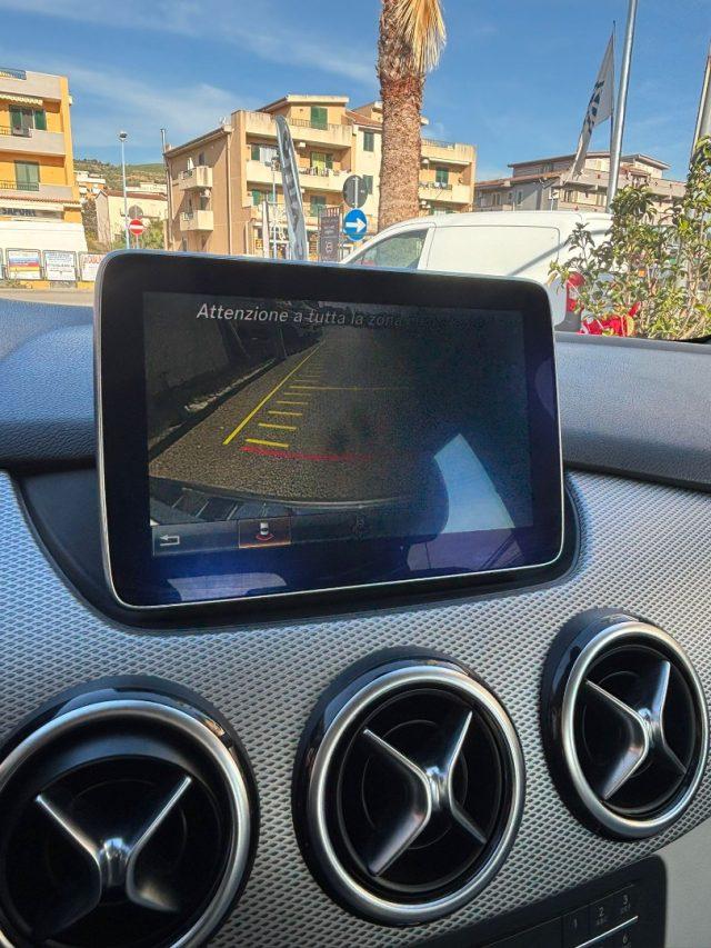MERCEDES-BENZ B 180 d Automatic Business