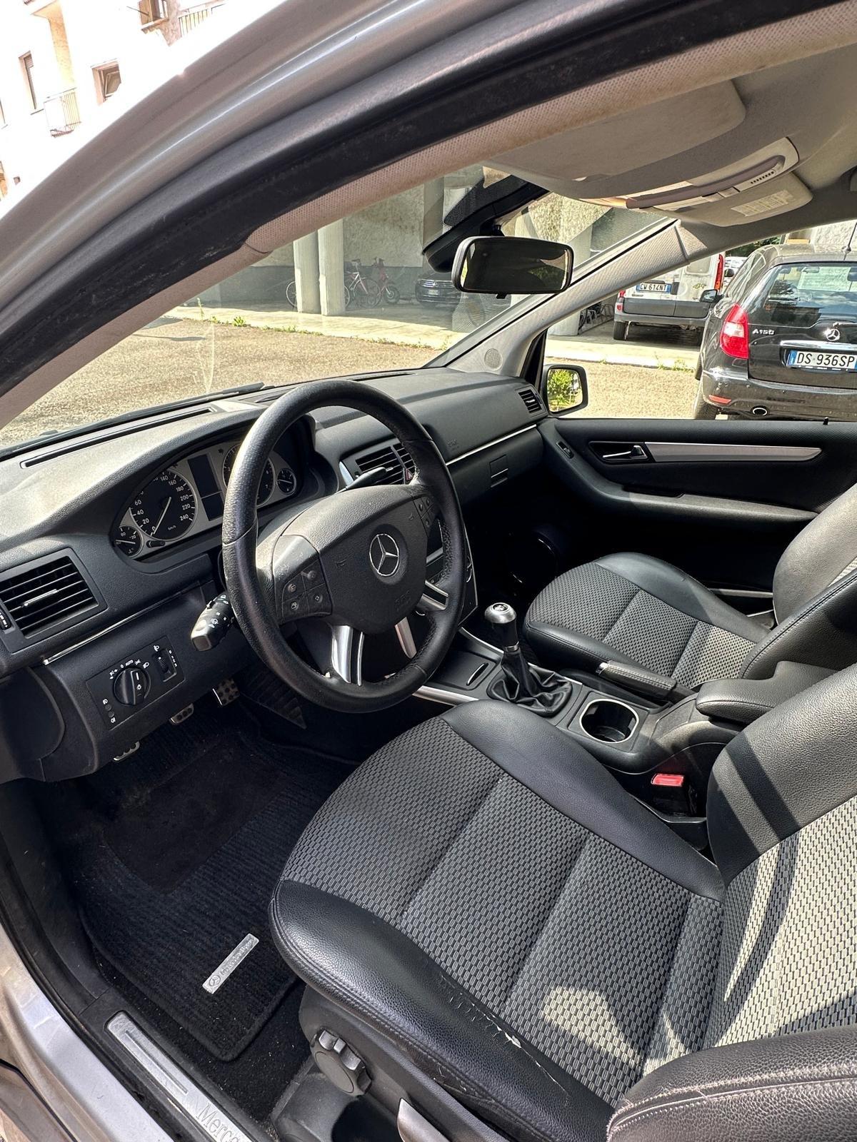 Mercedes-benz B 180 BlueEFFICIENCY Sport NEOPATENTATI