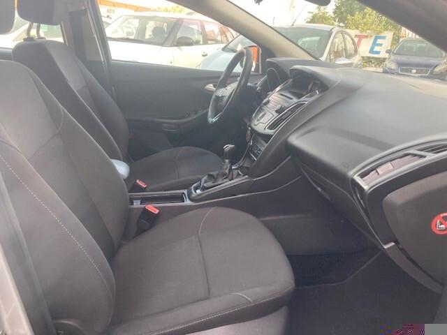 Ford Focus 1.6 120 CV GPL SW Titanium