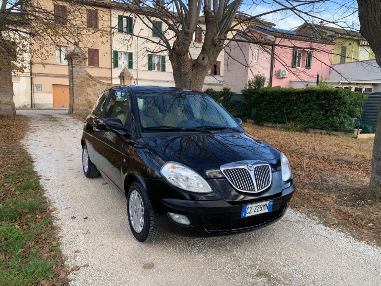 Lancia Ypsilon 1.2 Oro accessoriata
