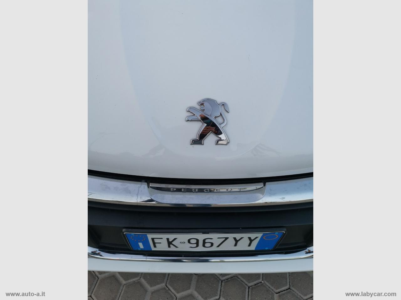 PEUGEOT 208 PureTech 82 5p. Allure