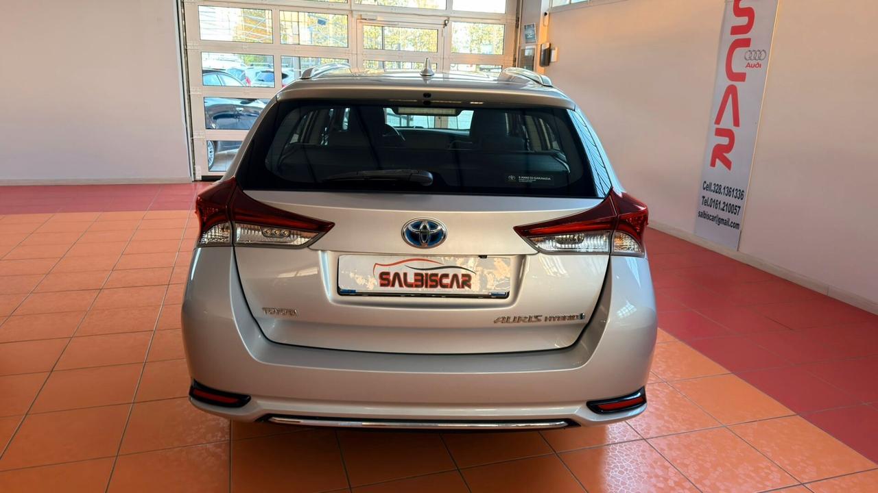 Toyota Auris 1.8 Hybrid Lounge