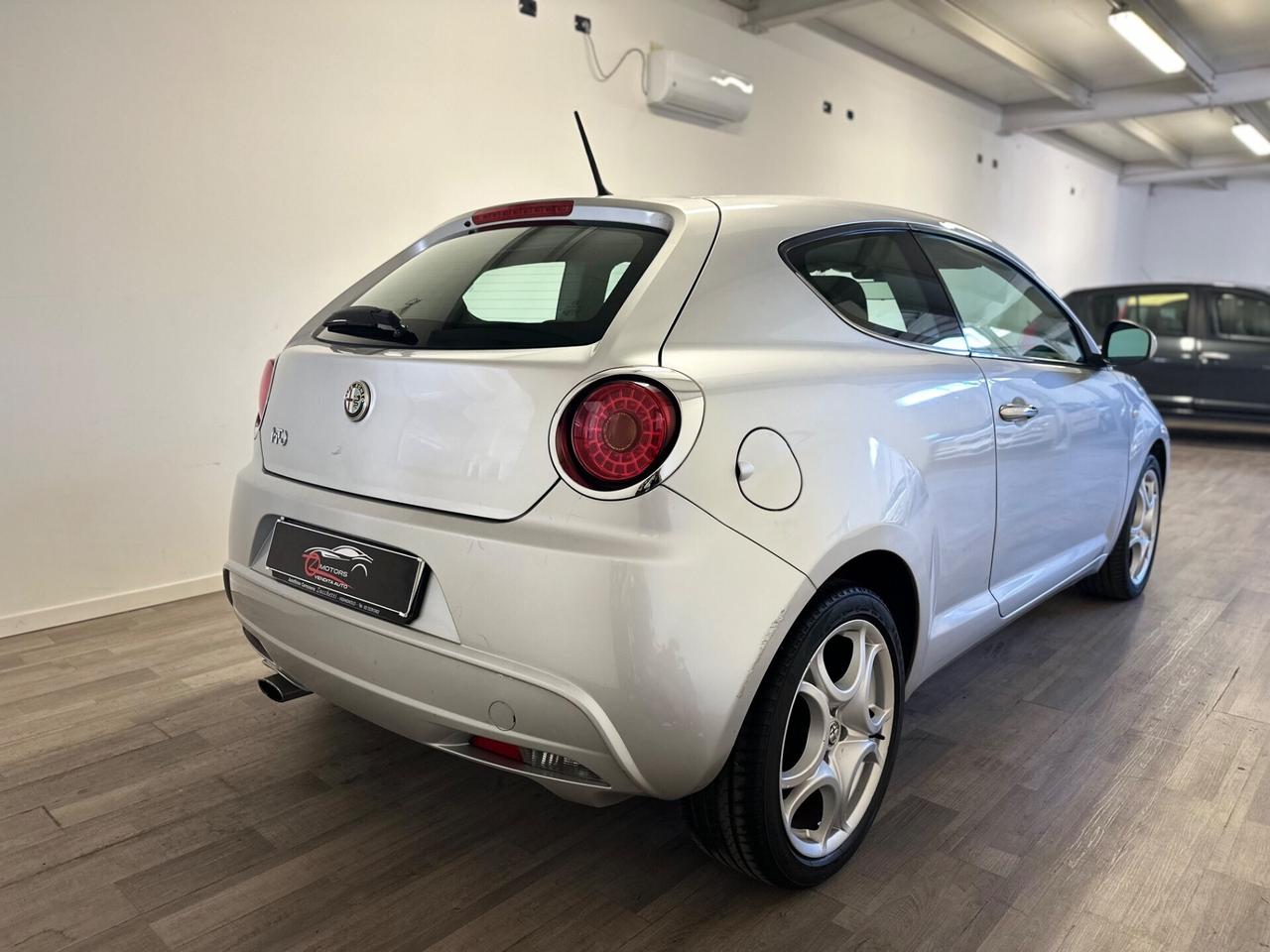 Alfa Romeo MiTo 1.6 JTDm-2 S&S Distinctive Sport Pack NEOPATENTATI