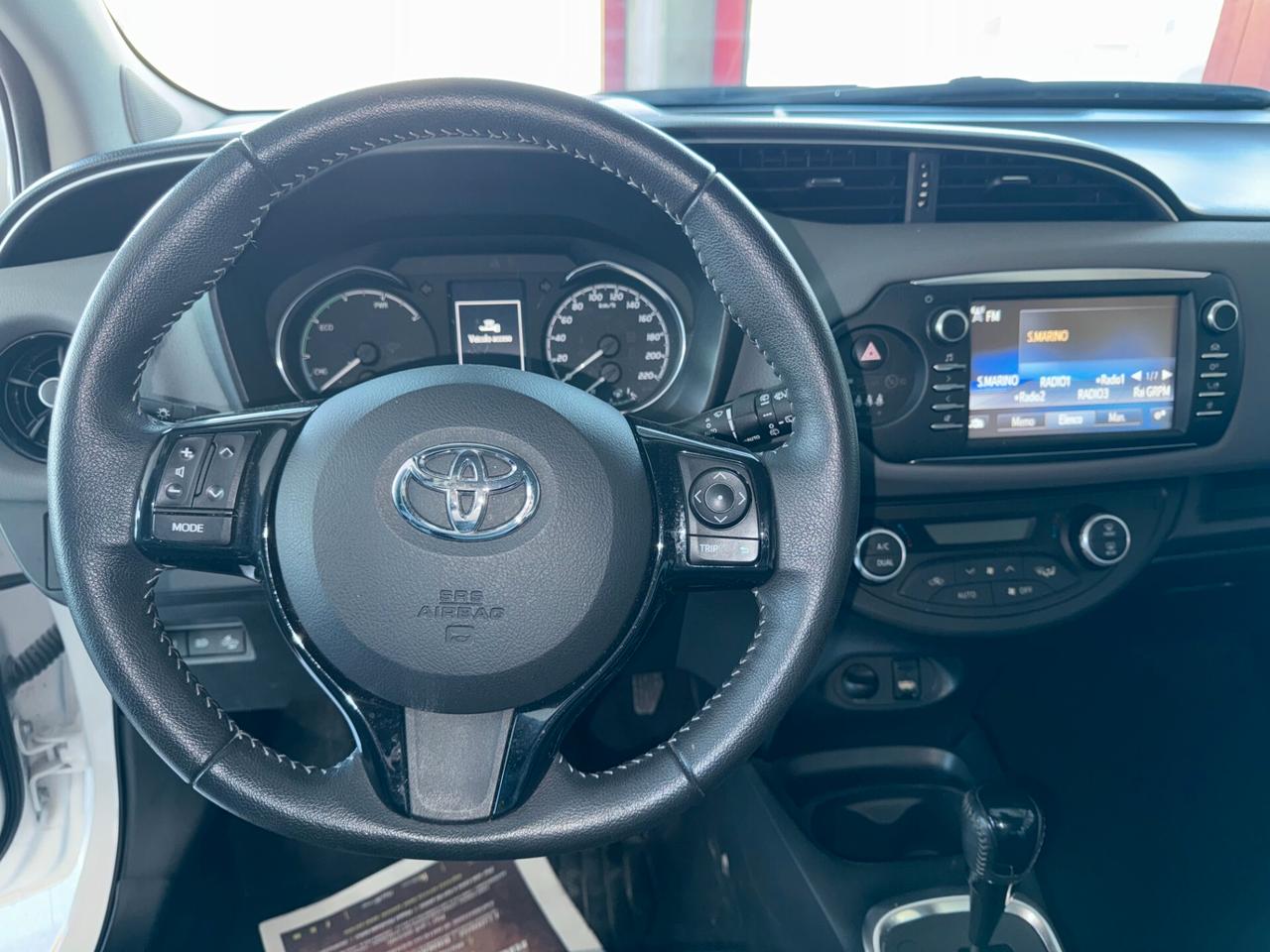 Toyota Yaris 1.5 Hybrid 5 porte Business