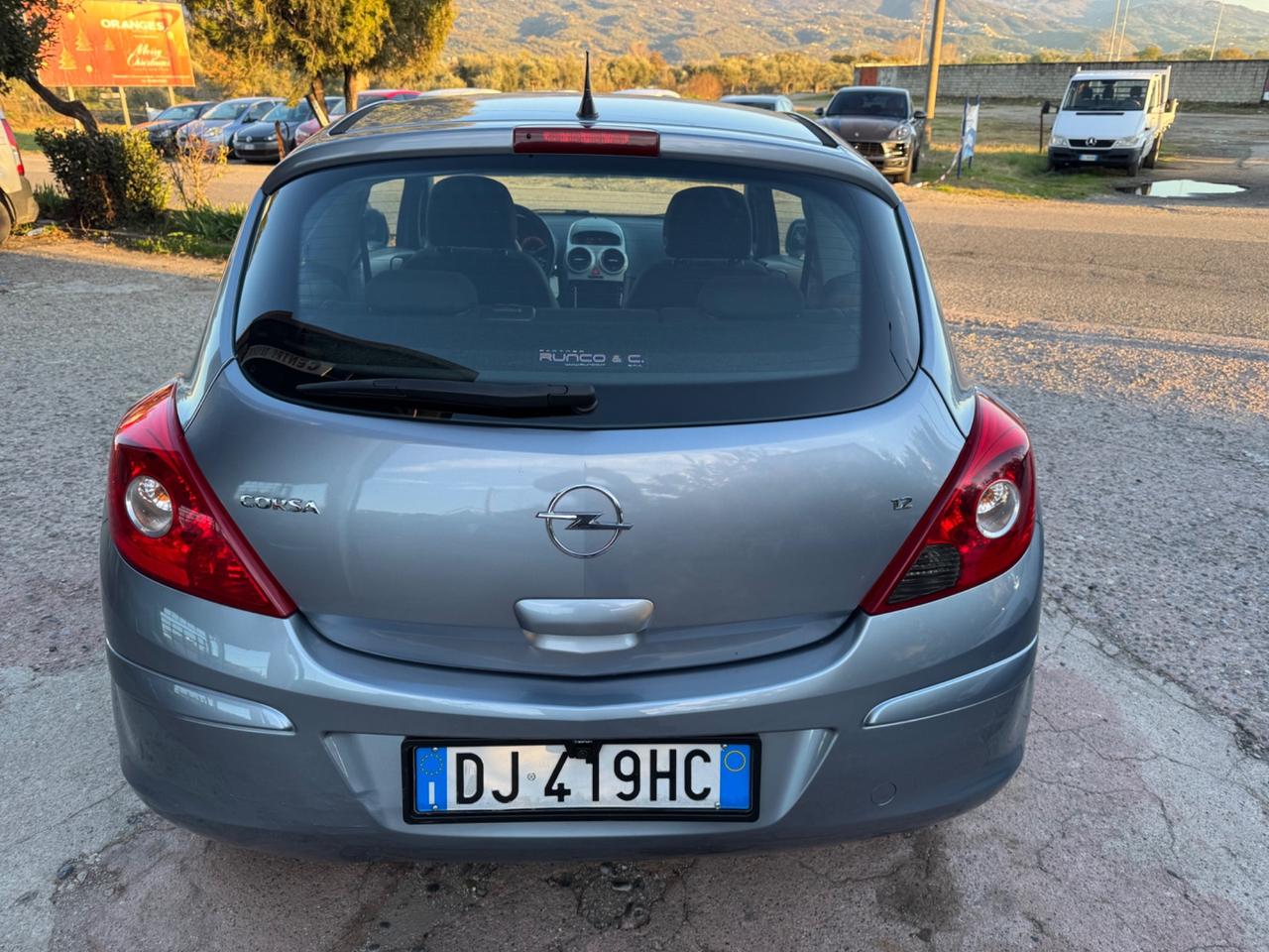 Opel Corsa 1.2 3 porte SPORT NEOPATENTATI