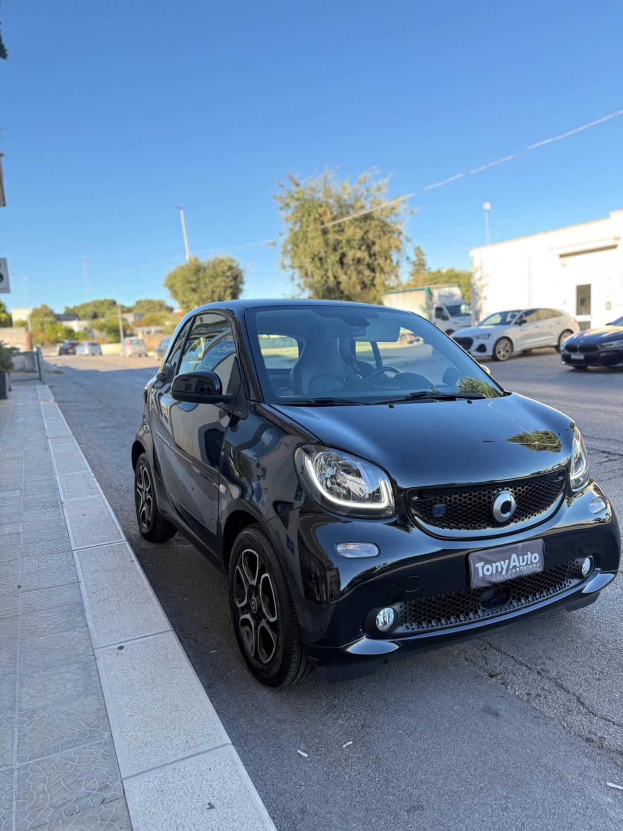 Smart ForTwo Prime TETTO PANORAMICO,INTERNI IN PELLE,TELECAMERA,NAVIGATORE.FULL LED,BLUETOOTH