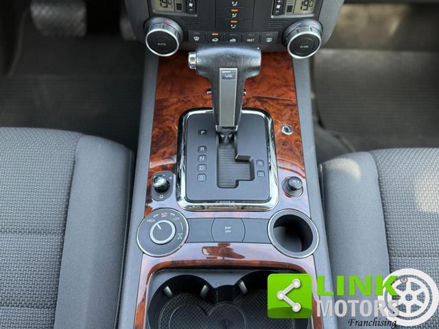 VOLKSWAGEN Touareg automatica 4x4