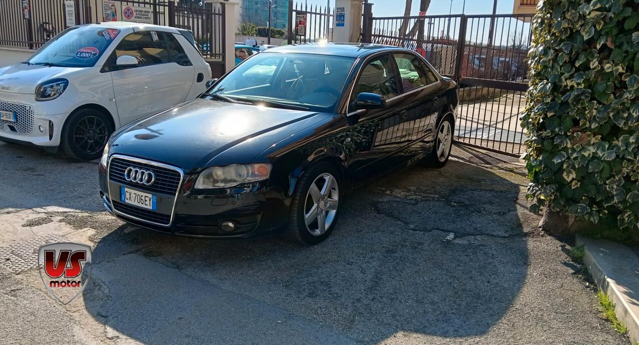 AUDI A4 2.5 TDI-AUTO-2005