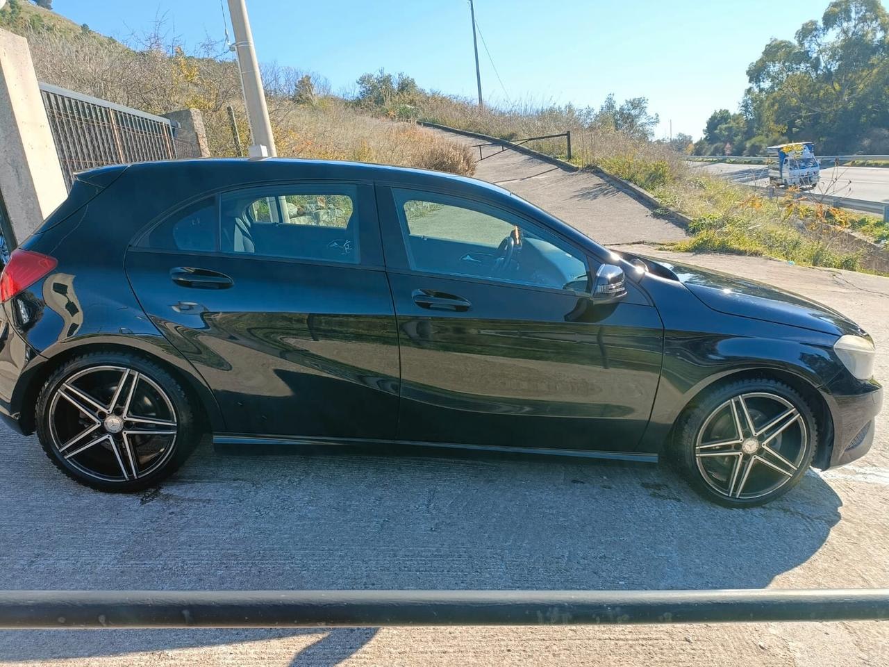 Mercedes-benz A200 CDI Premium - 2013