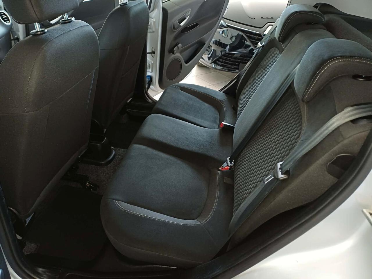 Fiat Punto 1.2 8V 5 porte Lounge GPL