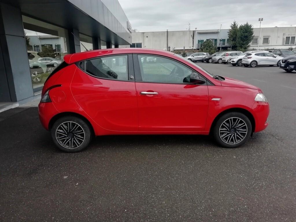 Lancia Ypsilon 1.2 69 CV GPL Ecochic Gold FT697