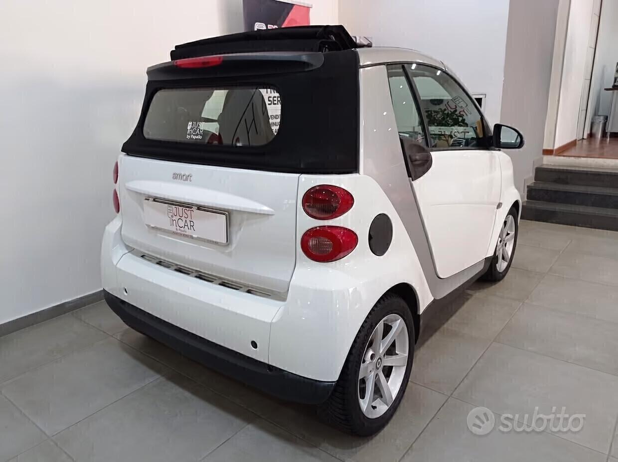 Smart ForTwo 1000 62 kW cabrio pulse