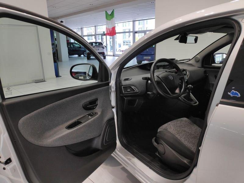 Lancia Ypsilon 0.9 TwinAir 70 CV 5 PORTE Metano Ecochic Elefantino Blu