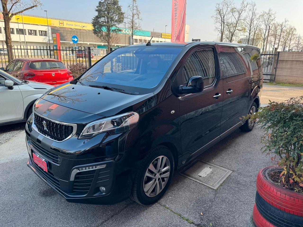 Peugeot Traveller 2.0 BlueHDi 180cv EAT8 Standard Allure Vip