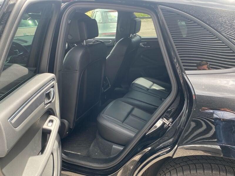 Porsche Macan 2.0 245 CV