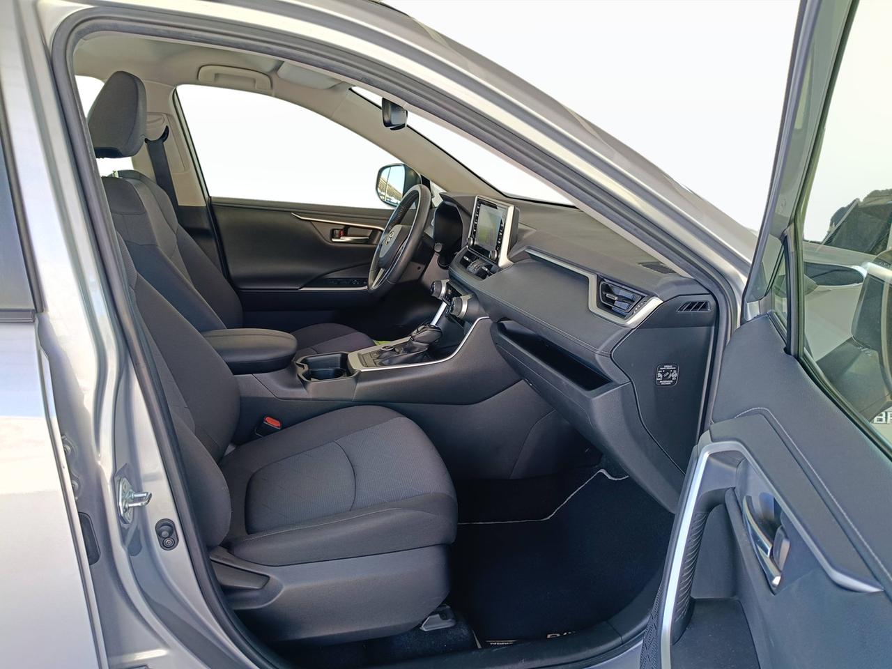 TOYOTA 2.5 vvt-ie h Adventure awd-i 222cv e-cvt