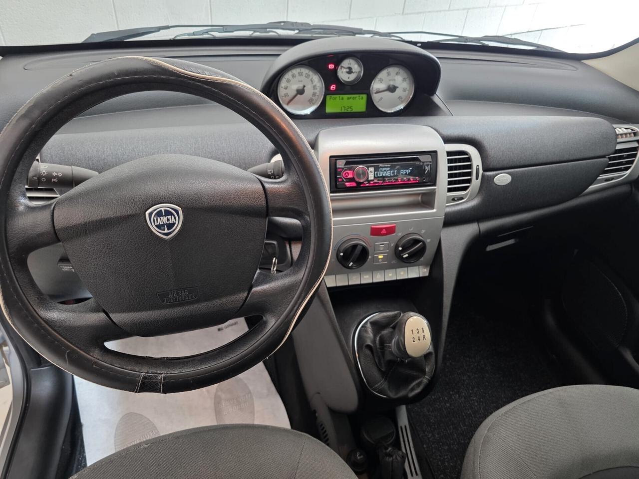 Lancia Ypsilon 1.4 Oro Ecochic GPL