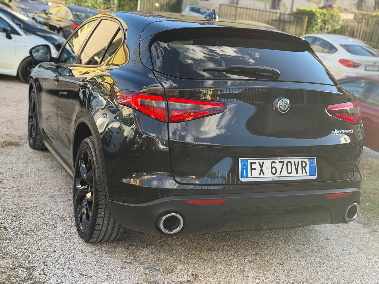 Alfa Romeo STELVIO 2.2d AT8 SUPER FULLOPT UNICOPR