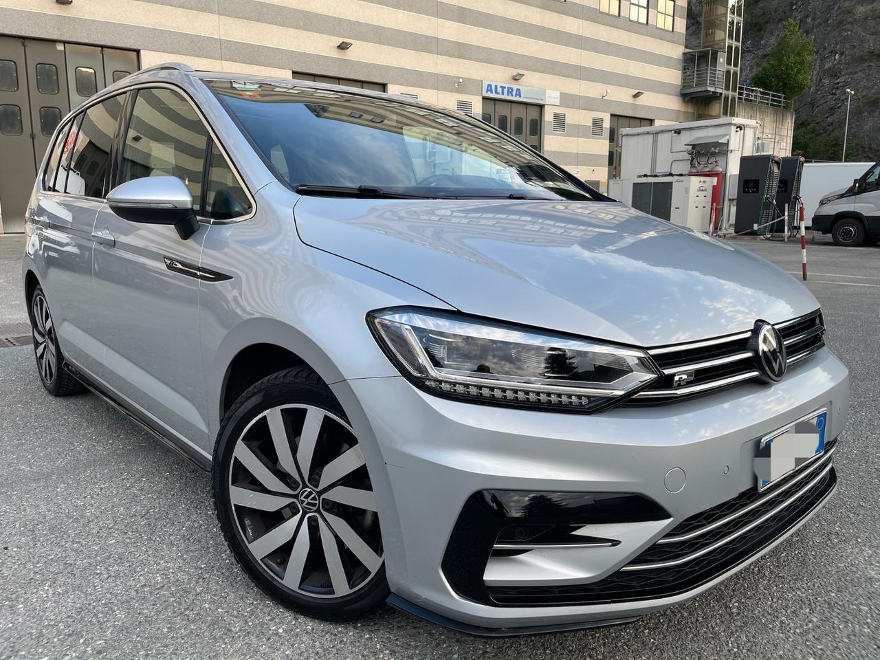 Volkswagen Touran 2.0 TDI R-line 150 CV SCR DSG 7 POSTI