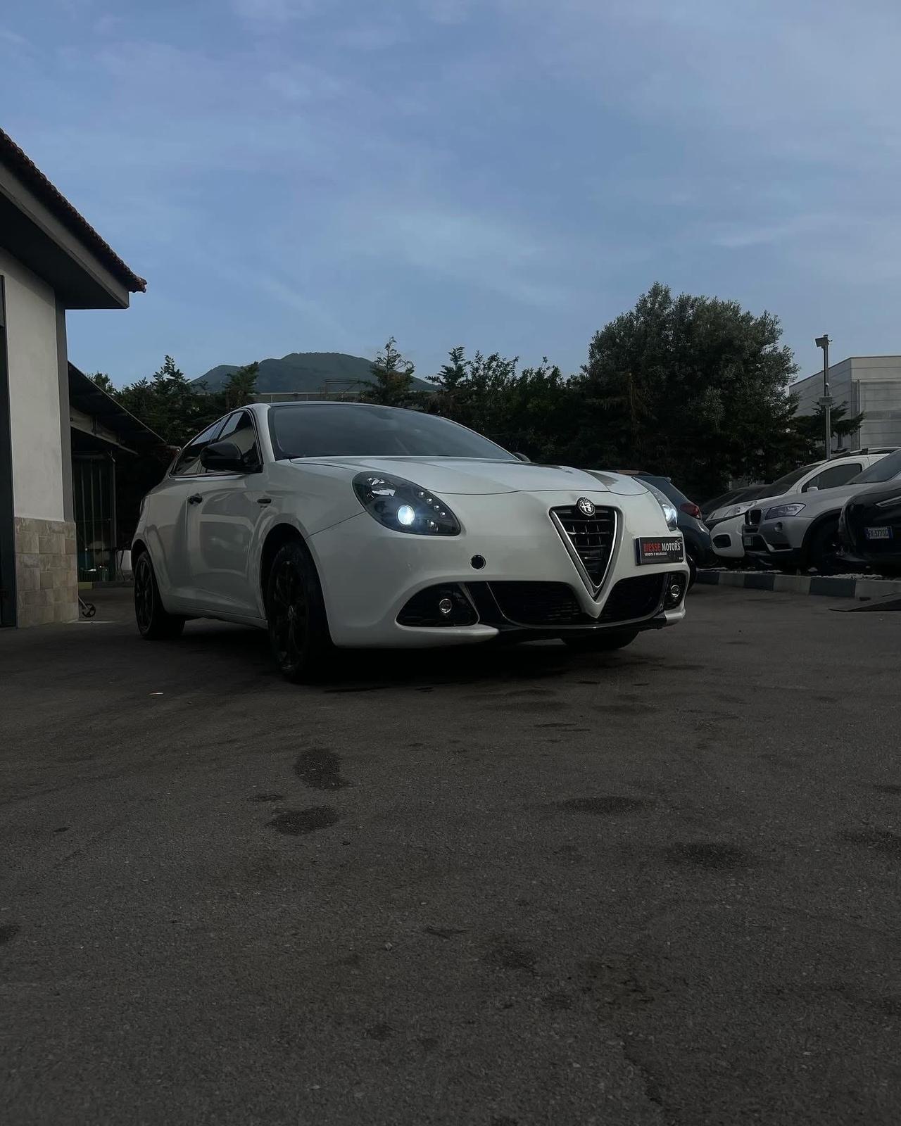 Alfa Romeo Giulietta 1.6 JTDm-2 105 CV Distinctive