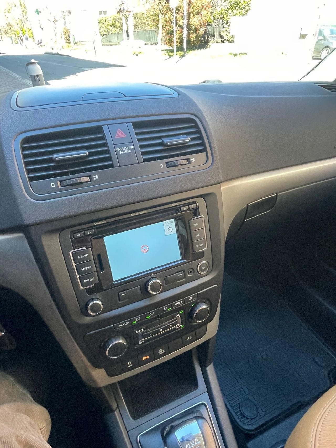 Skoda Yeti 2.0 TDI CR 140CV DSG 4x4 Adventure