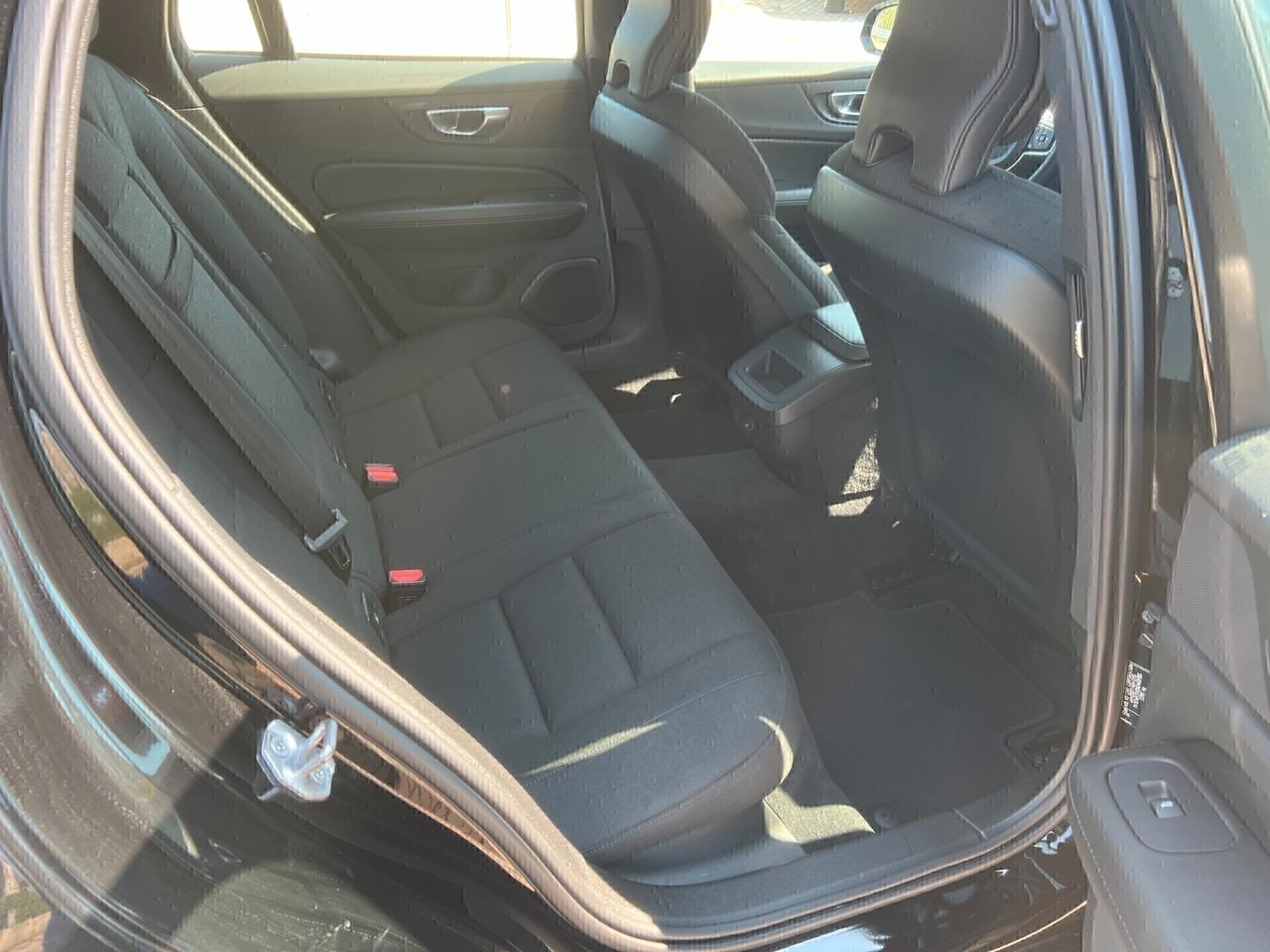 Volvo V60 B4 Mild Hybrid 197CV