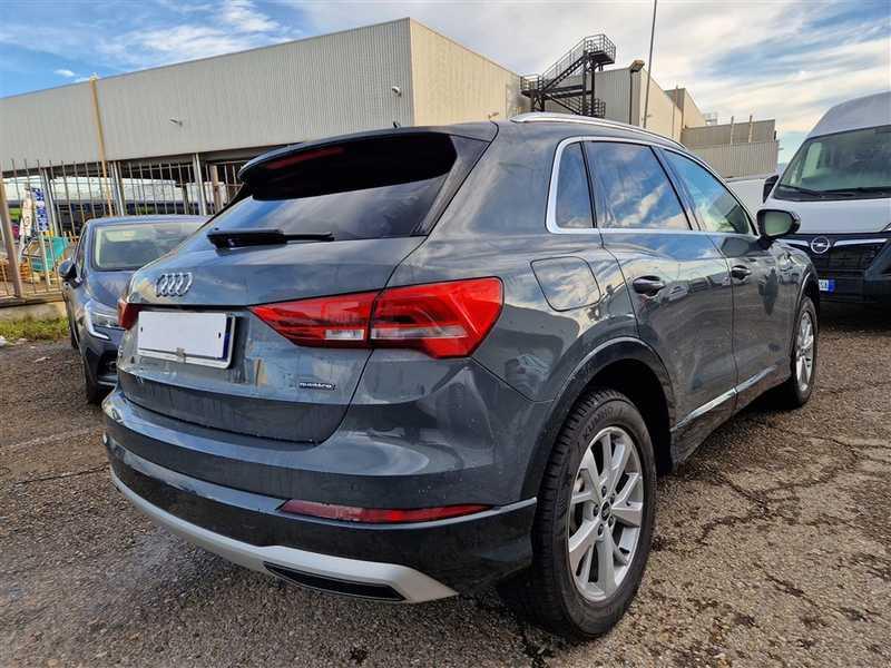 AUDI Q3 35 TDI quattro S tronic Business Advanced