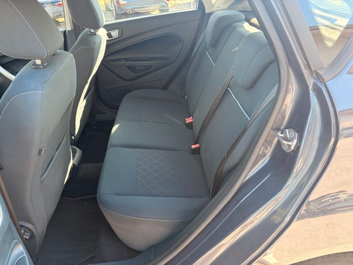 Ford Fiesta 1.4 TDCi 70CV 5 porte Titanium