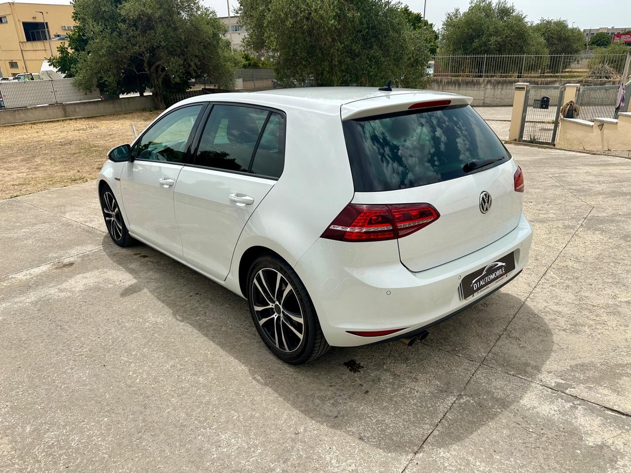 Volkswagen Golf 2.0 TDI DSG 5p. LOUNGE BlueMotion Technology