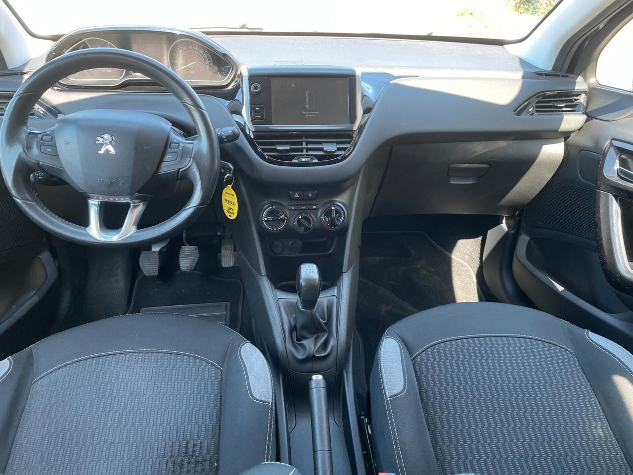 Peugeot 208 PureTech 82 5 porte Allure DISTRIBUZIONE NUOVA