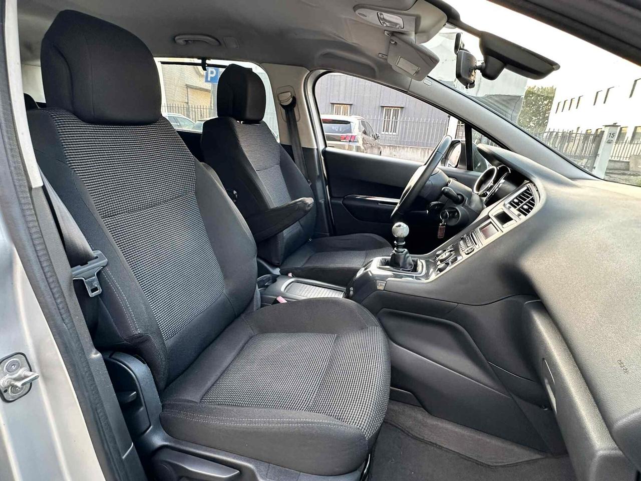 Peugeot 5008 1.6 HDi 112CV-7POSTI-GARANZIA-2012
