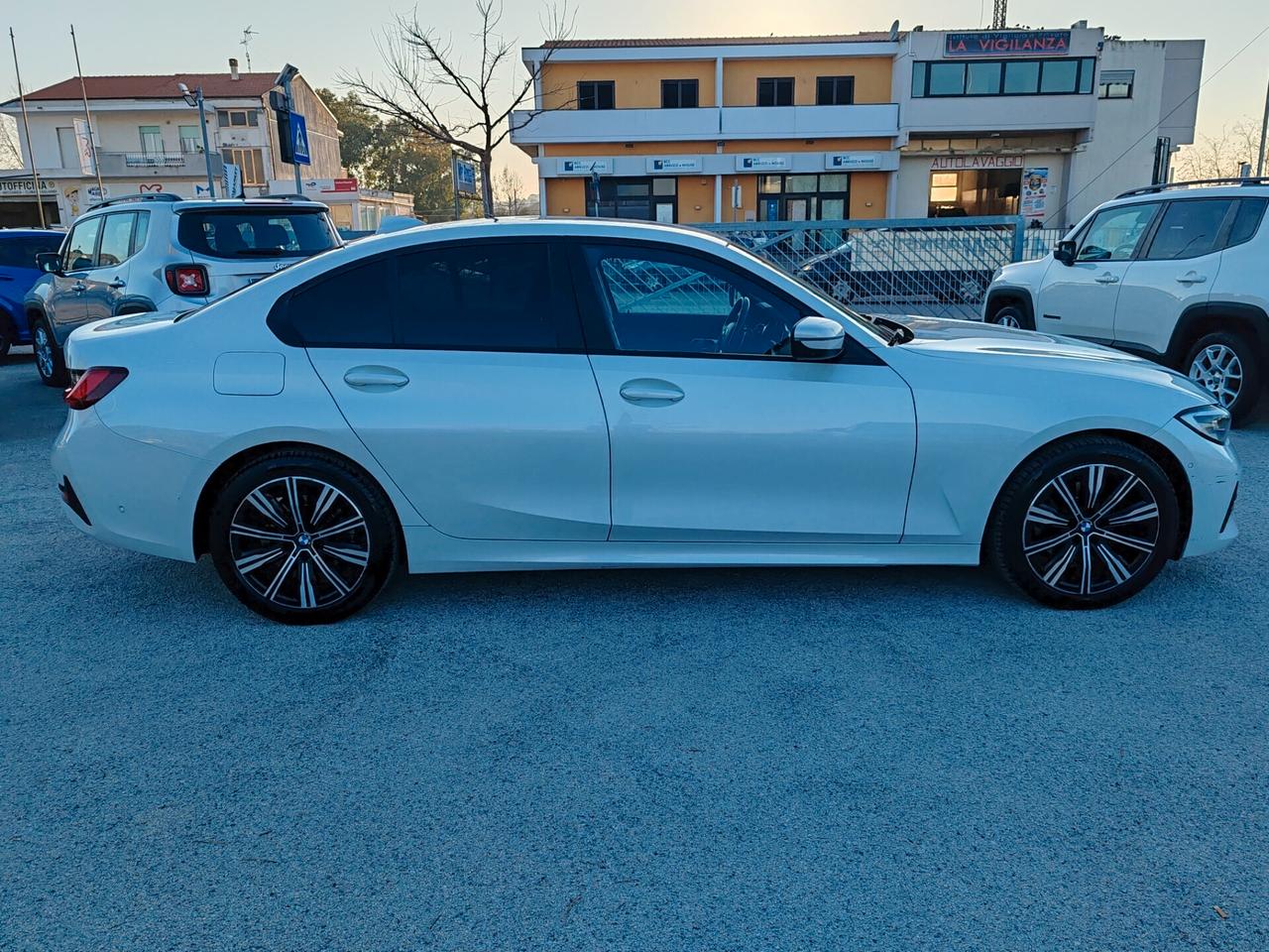 Bmw 320d xDrive 48v Business Advantage Aut.