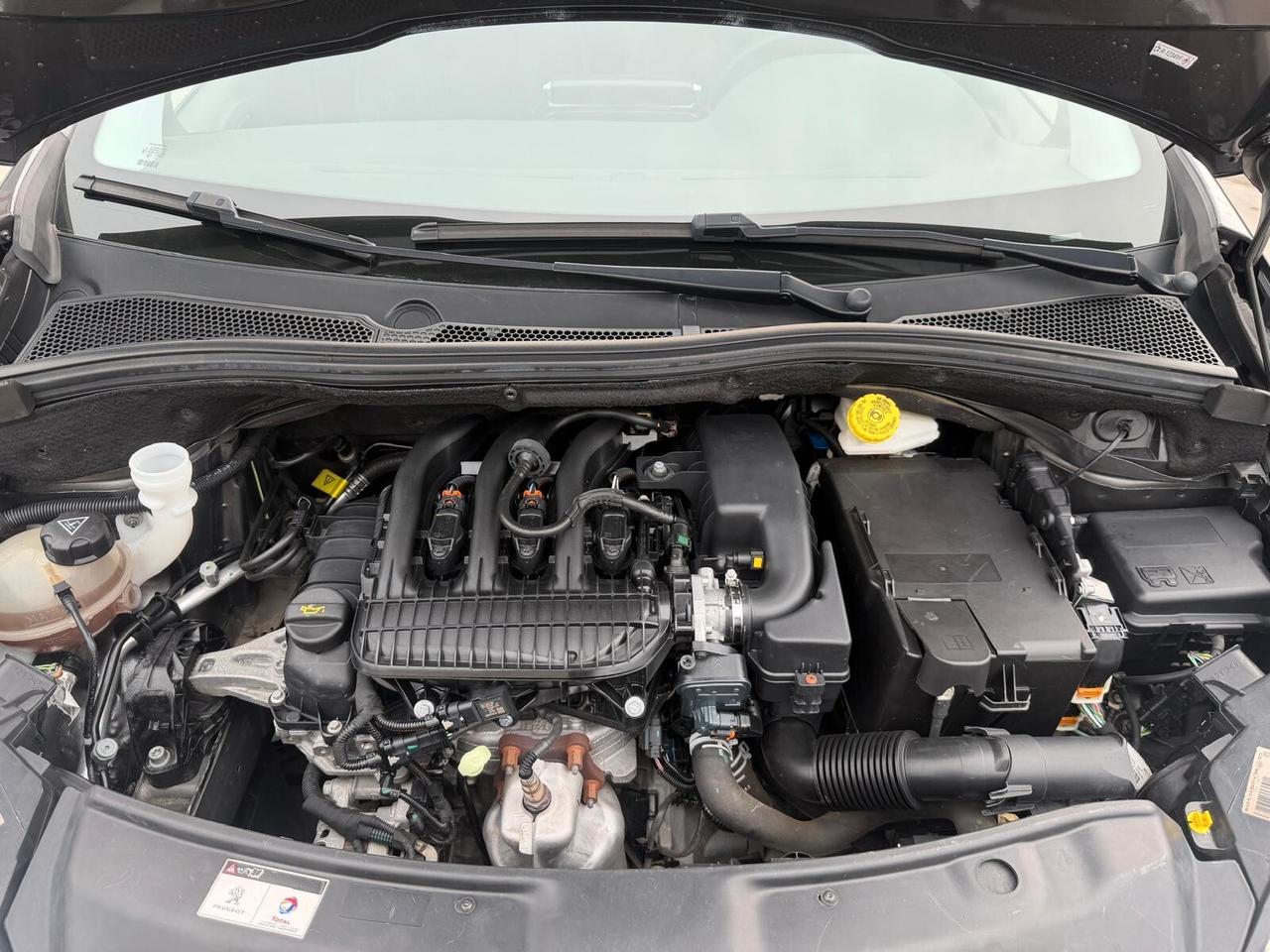 Peugeot 208 PureTech 82 5 porte Allure