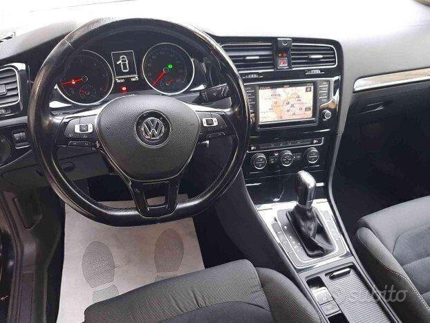 VOLKSWAGEN Golf 1.6 TDI 110CV DSG Executive Blue