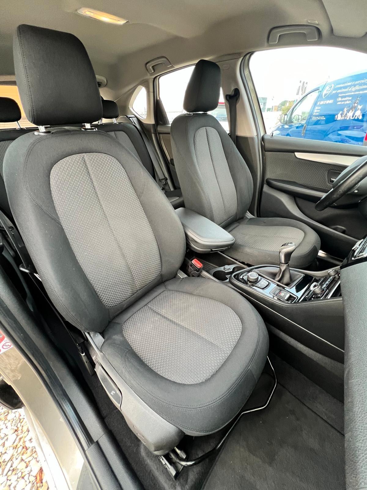Bmw 2er Active Tourer 218d Luxury