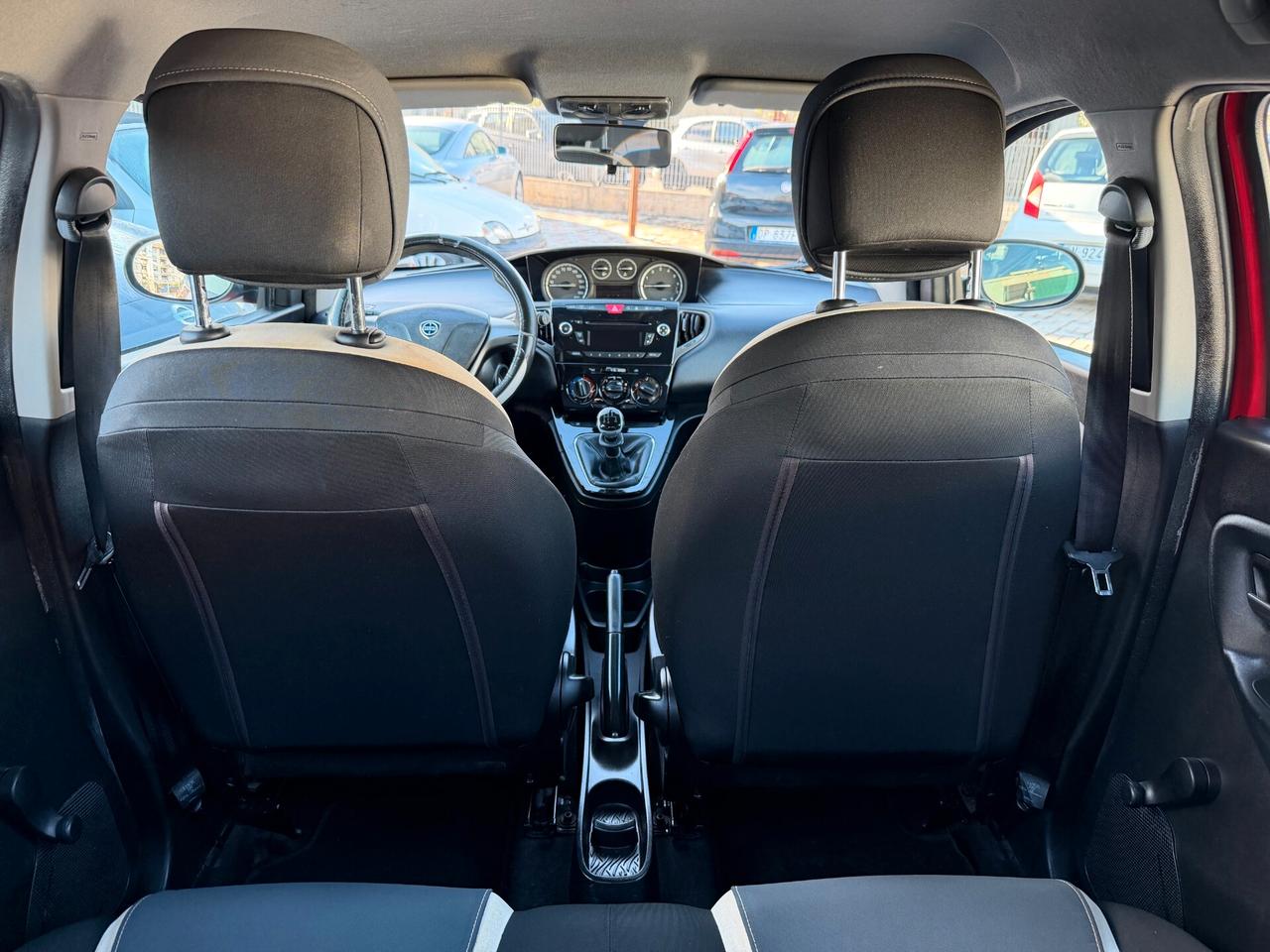 Lancia Ypsilon 0.9 TwinAir 85 CV 5 porte Metano Ecochic Elle